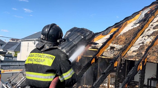 Обеспечивали безопасность во время Радоницы, ликвидировали пожары и патрулировали устье реки Кубань: итоги работы городской Службы спасения за неделю