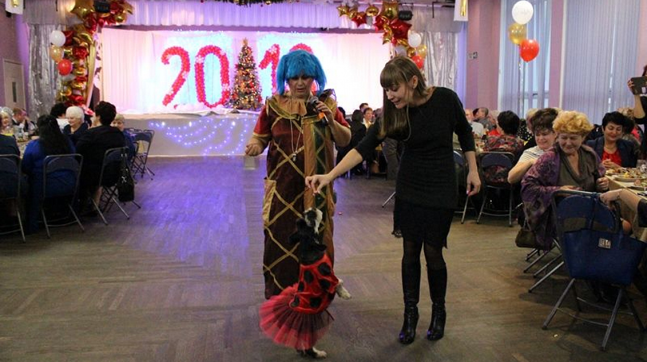 В Центральном округе состоялся  традиционный новогодний бал общественности