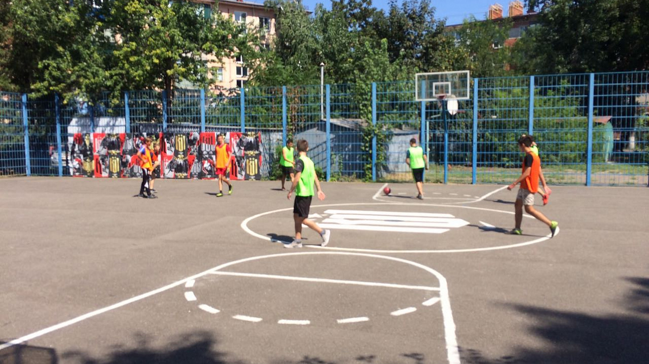 Футболисты с нашего двора