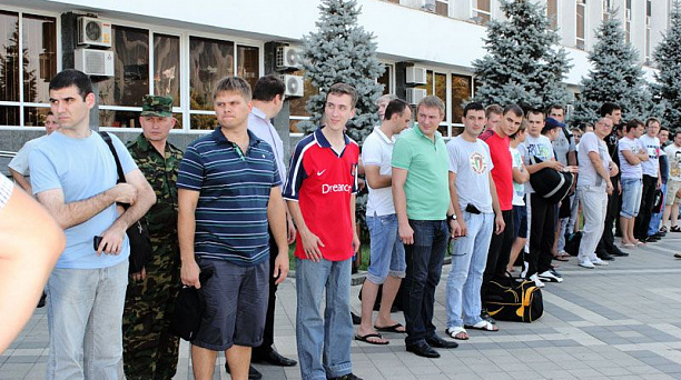 Вторая группа волонтеров отправилась из Краснодара в поселок Новомихайловский