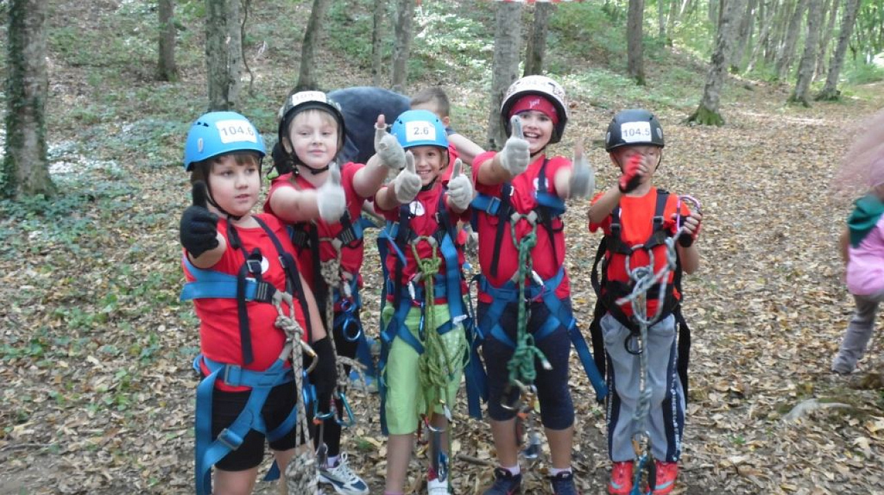 Для учащихся гимназии провели «Туристический слёт»