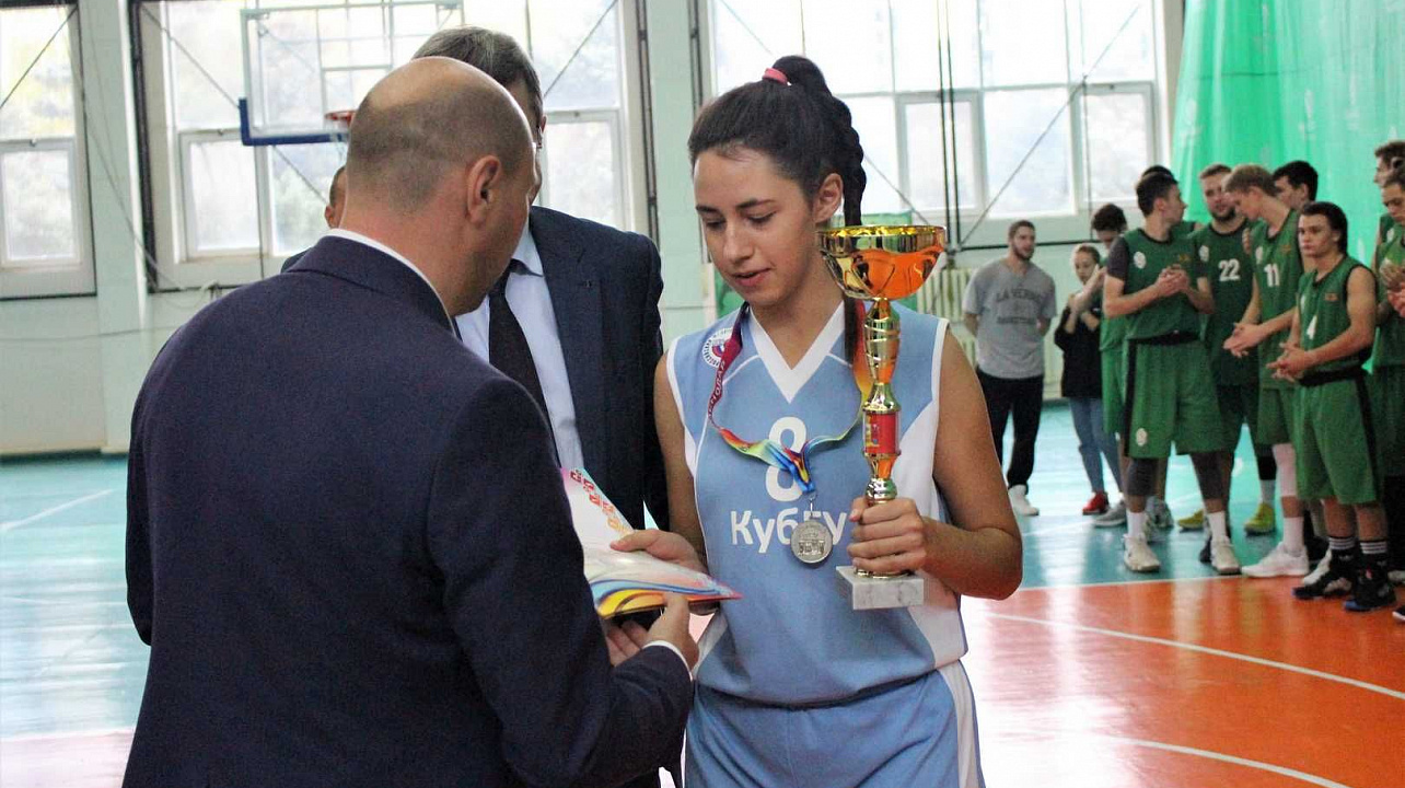 Фестиваль игровых видов спорта среди ВУЗов завершился баскетболом