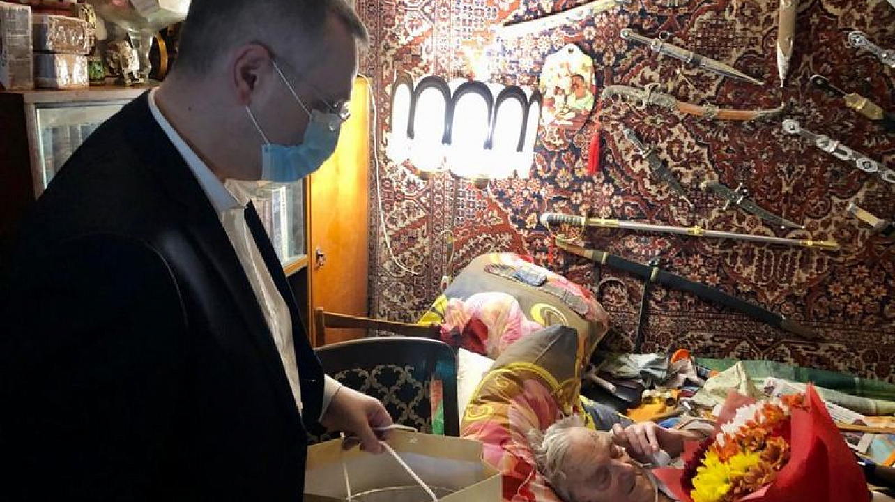 Сегодня освободитель города Краснодара Виталий Михайлович Басий принимает поздравления