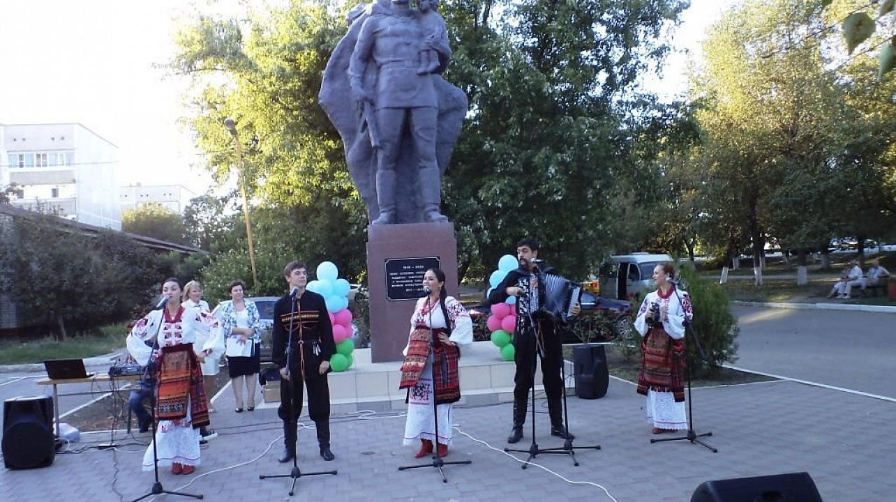 Жители Белозерного отметили день поселка