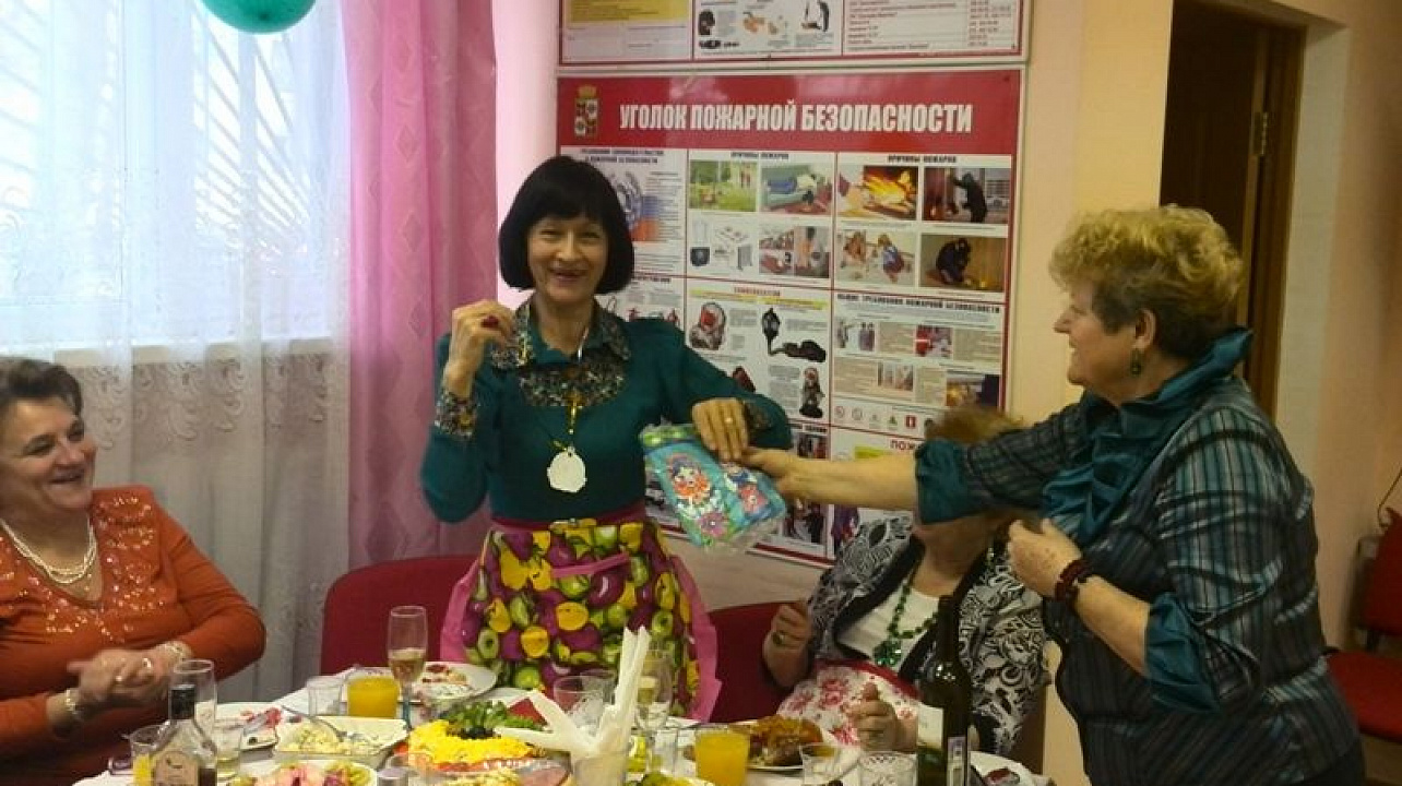 В Центральном округе проходят праздники, посвященные Дню матери