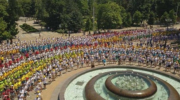 Выпускники Западного округа готовятся к губернаторскому балу