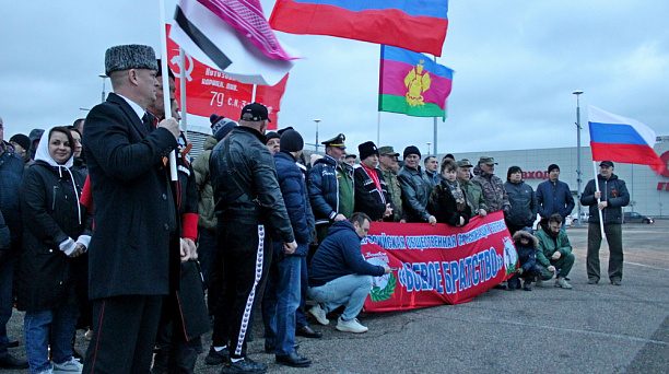 Казаки приняли участие в масштабном автопробеге «Своих не бросаем»
