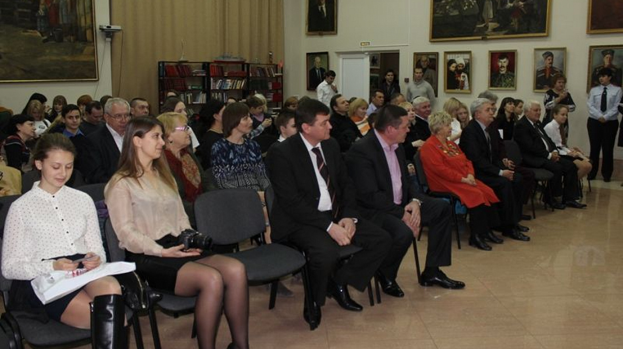 Юным жителям Центрального округа вручили первые паспорта