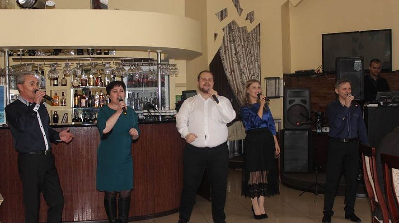 Общественницы 35-го и 36-го избирательных округов отметили 8-е марта