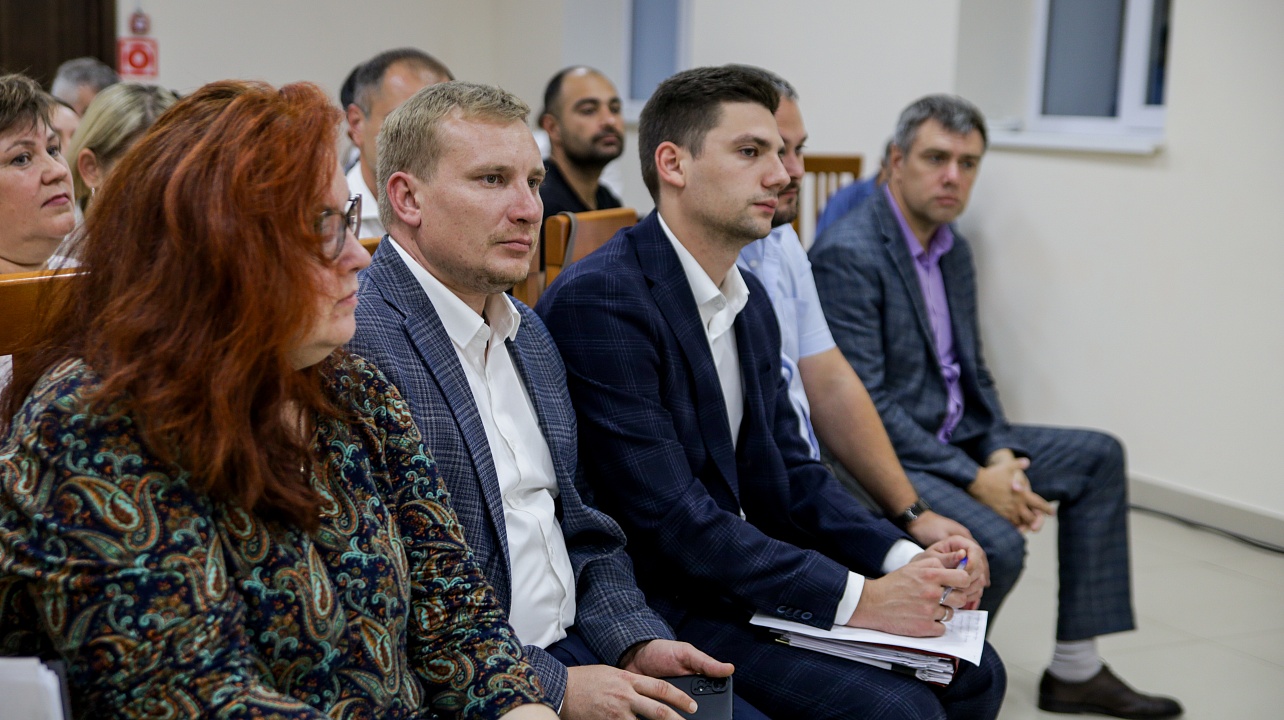 В администрации Калининского сельского округа обсудили перспективы развития посёлка Индустриального