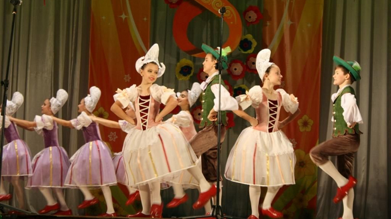 В Прикубанском округе поздравили женщин с Международным женским днем