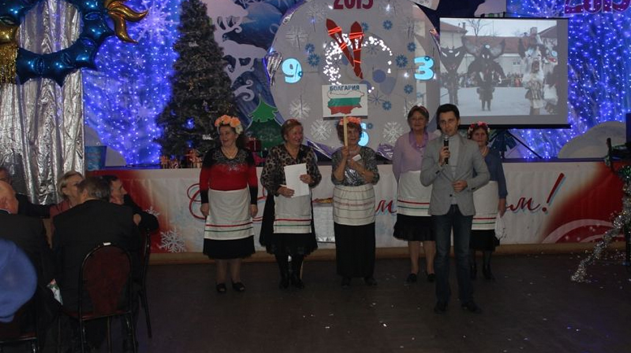 В Центральном округе состоялся новогодний бал общественности