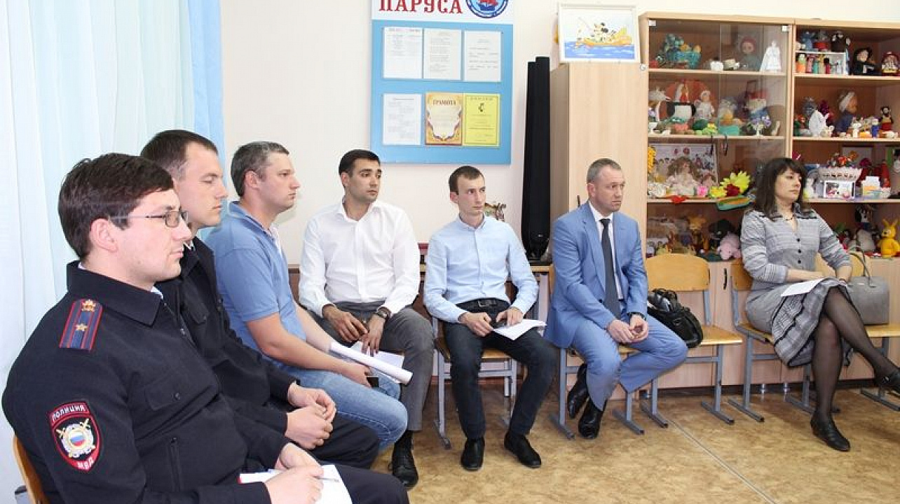 Глава администрации Центрального округа Елена Малова провела прием руководителей органов ТОС