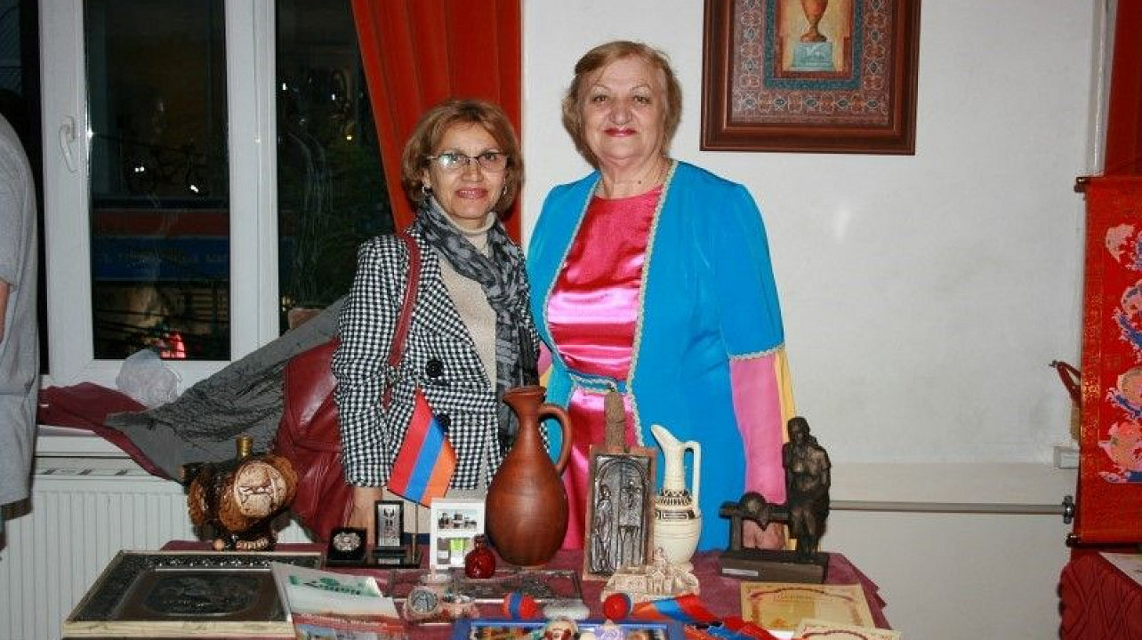 Юбилейный фестиваль национальных культур прошёл в Краснодаре (15).JPG