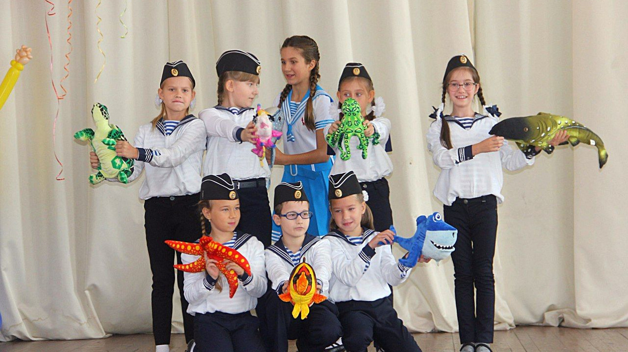 Фестиваль творчества провели в Западном округе