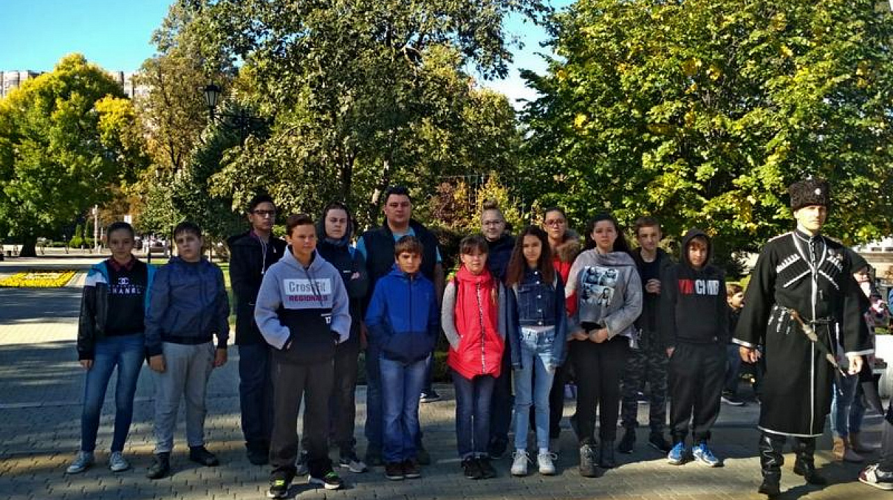 Экскурс в историю города от казачьего туристического патруля.jpg