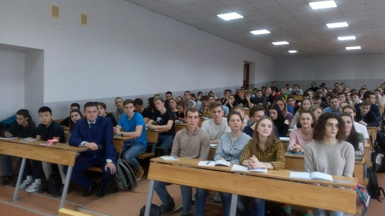 Серия уроков мужества от членов Прикубанского отделения РСВА прошла в краснодарских учебных заведениях.jpg