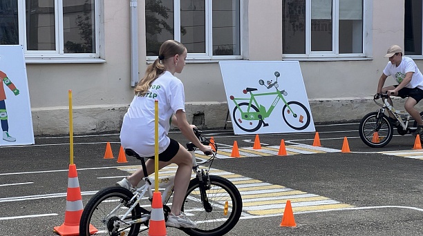 В Международный день борьбы с наркоманией в Краснодаре провели акцию «Альтернатива. Выбор за тобой!» 
