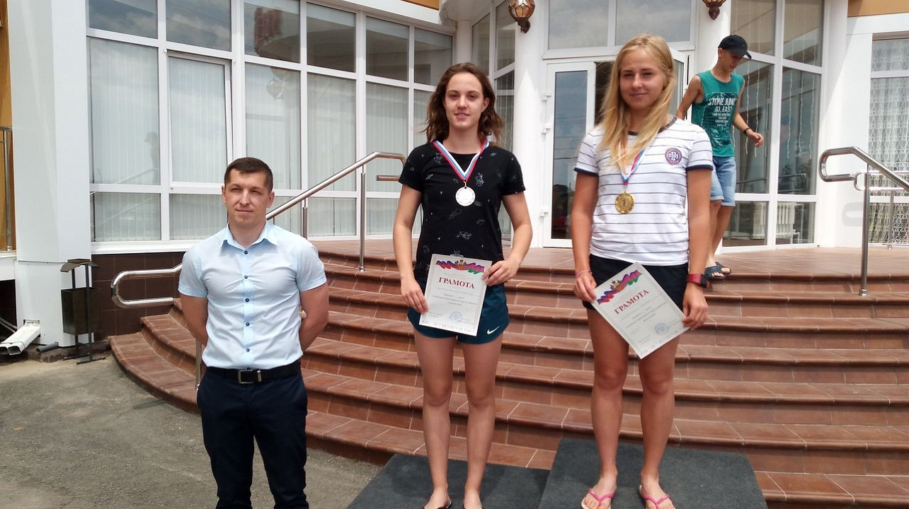 Триатлонисты Спортивной школы олимпийского резерва № 3 завоевали 7 медалей на чемпионате и первенстве Края