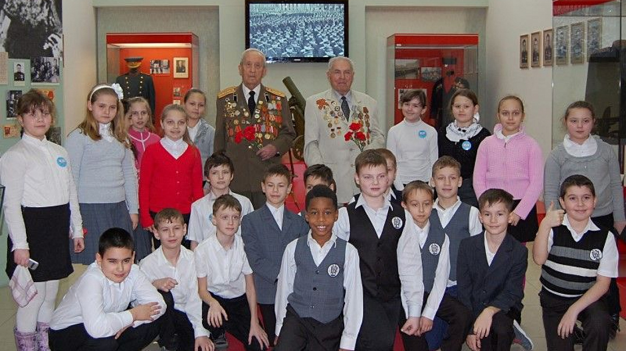 Встреча школьников с освободителями краснодара (1) (Custom).jpg