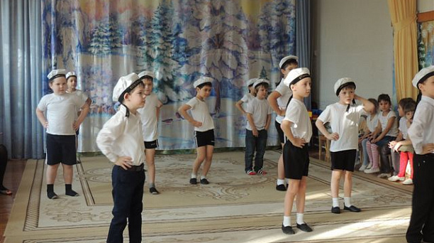 Музыкальное открытие месячника военно-патриотической работы состоялось в детском саду № 169