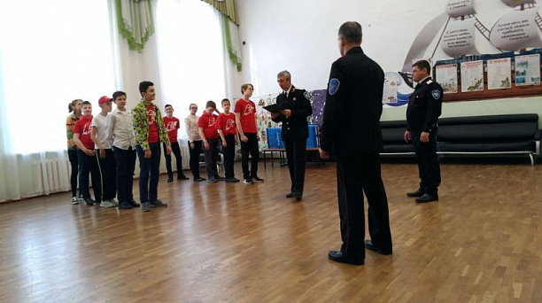 Казаки организовали военно-спортивные игры для детей коррекционной школы