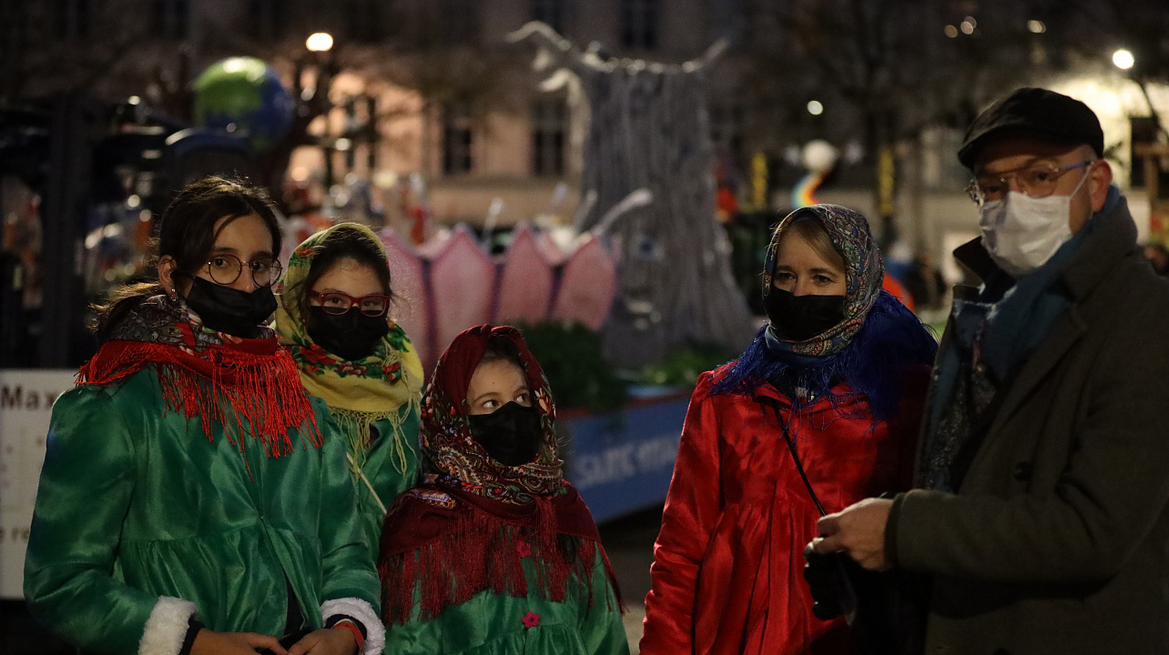 Передвижная платформа города Краснодара на параде в честь Святого Николая в Нанси