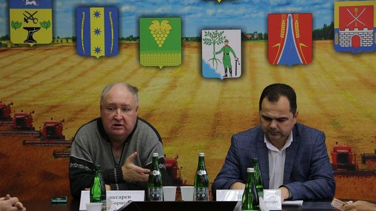 Краснодарское краевое общественное движение по защите прав и интересов инвалидов «СОДРУЖЕСТВО» приняло участие в круглом столе в Новокубанске..jpg