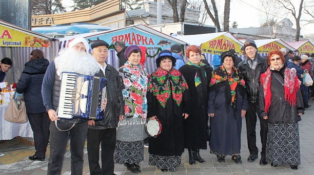 В Западном округе прошли ярмарки выходного дня