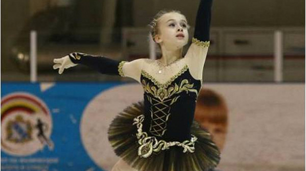 Учащаяся гимназии № 92 стала победителем открытого кубка по фигурному катанию