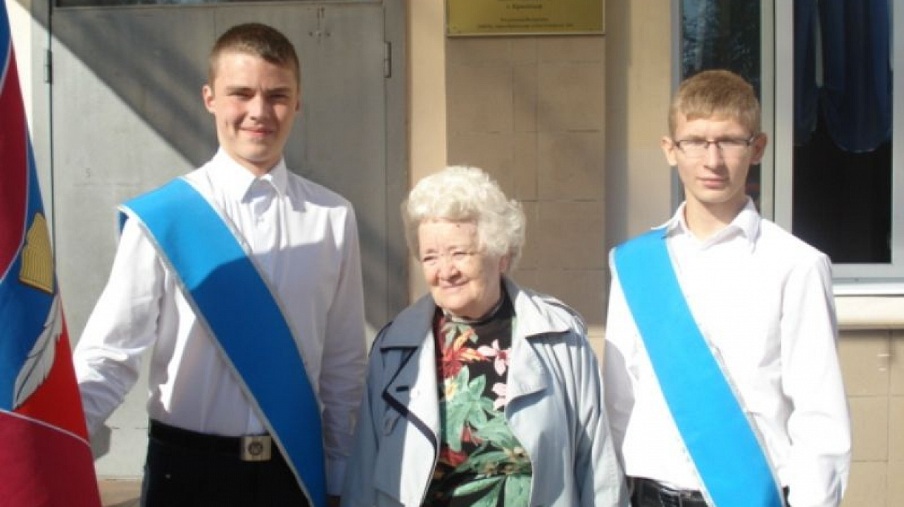 В школе № 30 прошел митинг, посвященный Герою Советского Союза Михаилу Корницкому