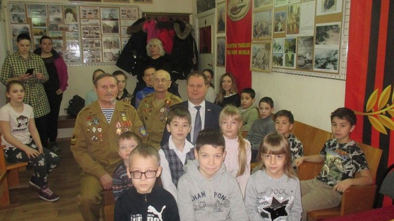 В музее боевой славы Прикубанского отделения РСВА прошла экскурсия для многодетных семей.jpg