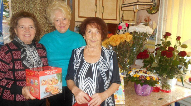 Жительница Центрального округа Деримова Белла Абкаровна отметила 80-й день рождения