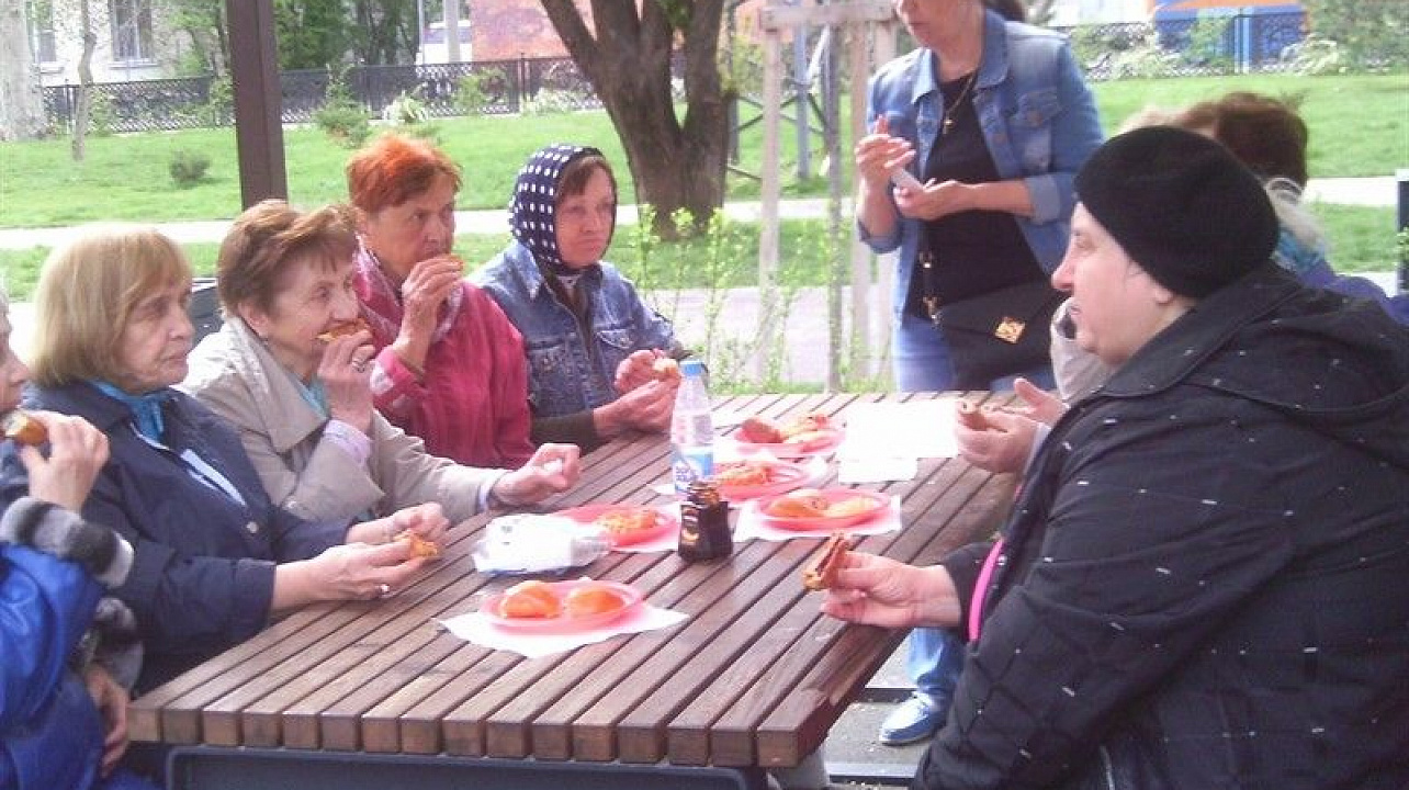 Под руководством Ольги Клименко продолжает работу кулинарный кружок.jpg