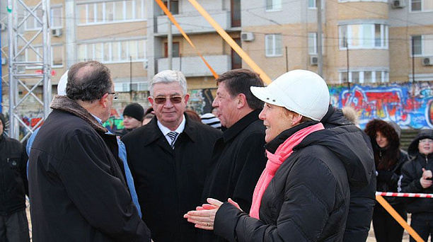 Владимир Евланов заложил первый камень в основание нового спорткомплекса