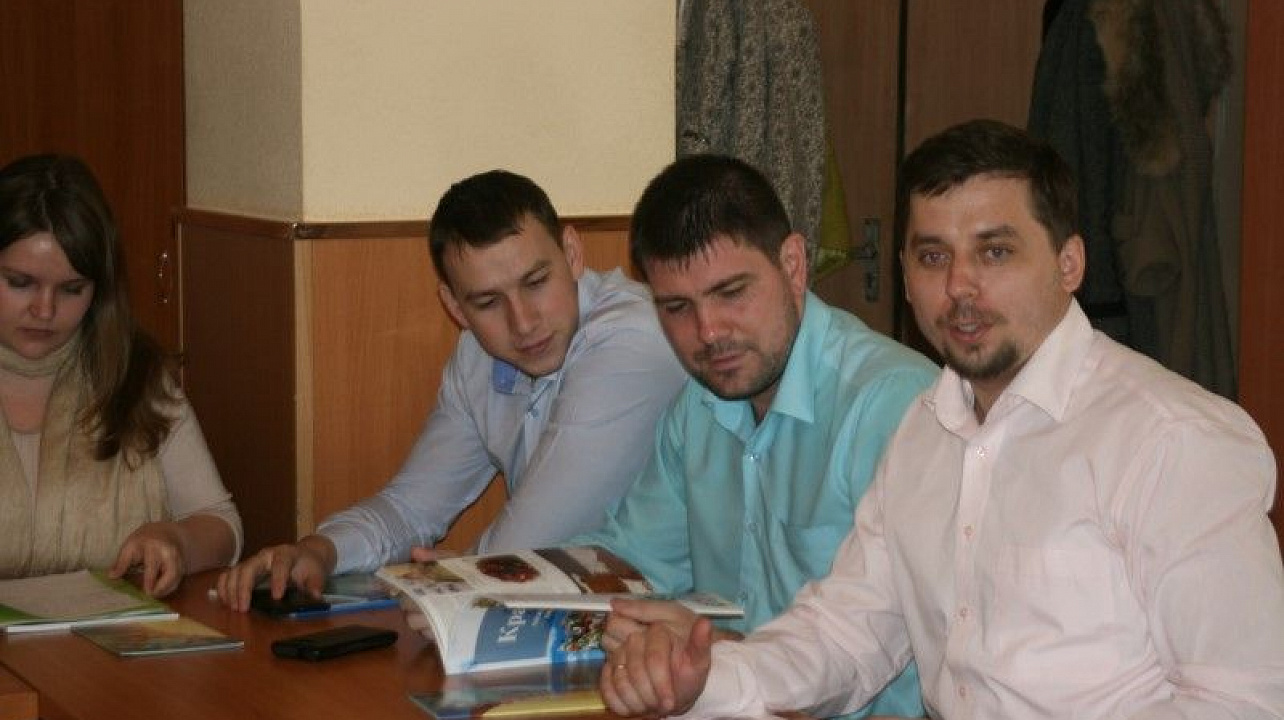 Сотрудники Общественно-информационного центра поделились опытом работы с молодёжью (3).JPG