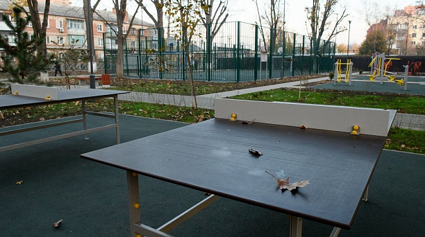 Памп-трек, тренажеры и футбол в одном месте: в Фестивальном микрорайоне Краснодара благоустроили сквер «Майский»