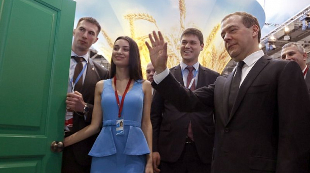 Дмитрий Медведев открыл «дверь в Краснодар» на Российском инвестиционном форуме в Сочи