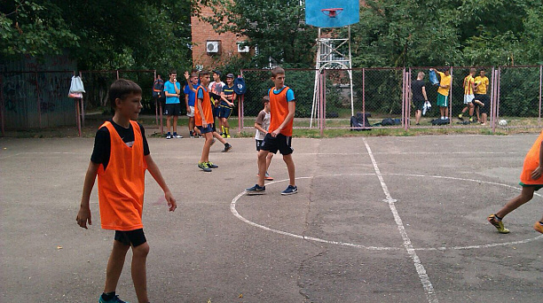 Все на футбол