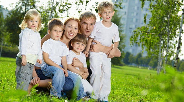 Управление социальной защиты информирует о назначении ежегодной денежной выплаты многодетным семьям