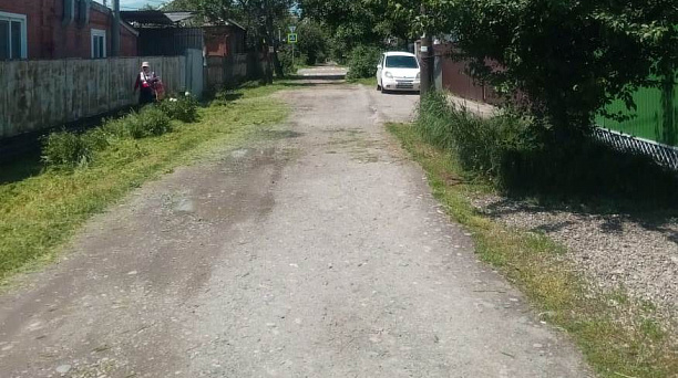 В Прикубанском округе начался покос сорной травы
