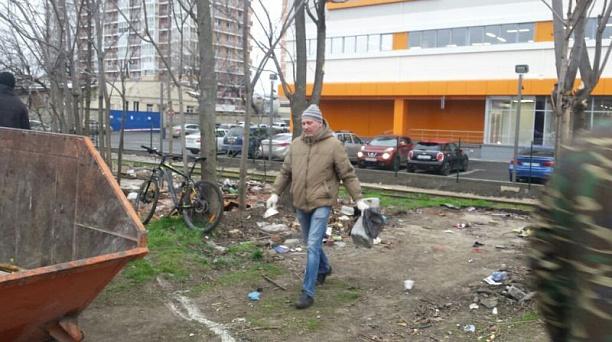 В Западном округе кипит работа по наведению санитарного порядка