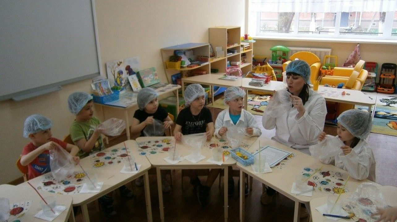 В детском саду Западного округа рассказали об экологии.