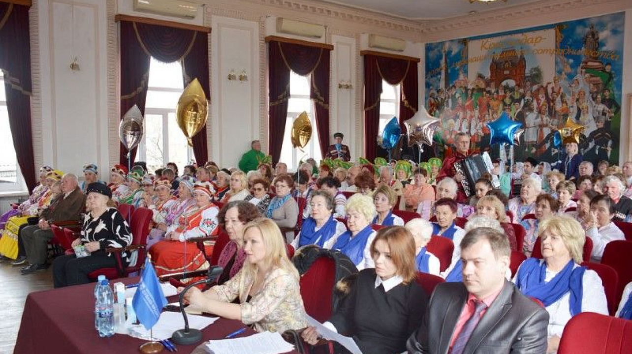 Фестиваль хоров старшего поколения (1).jpg