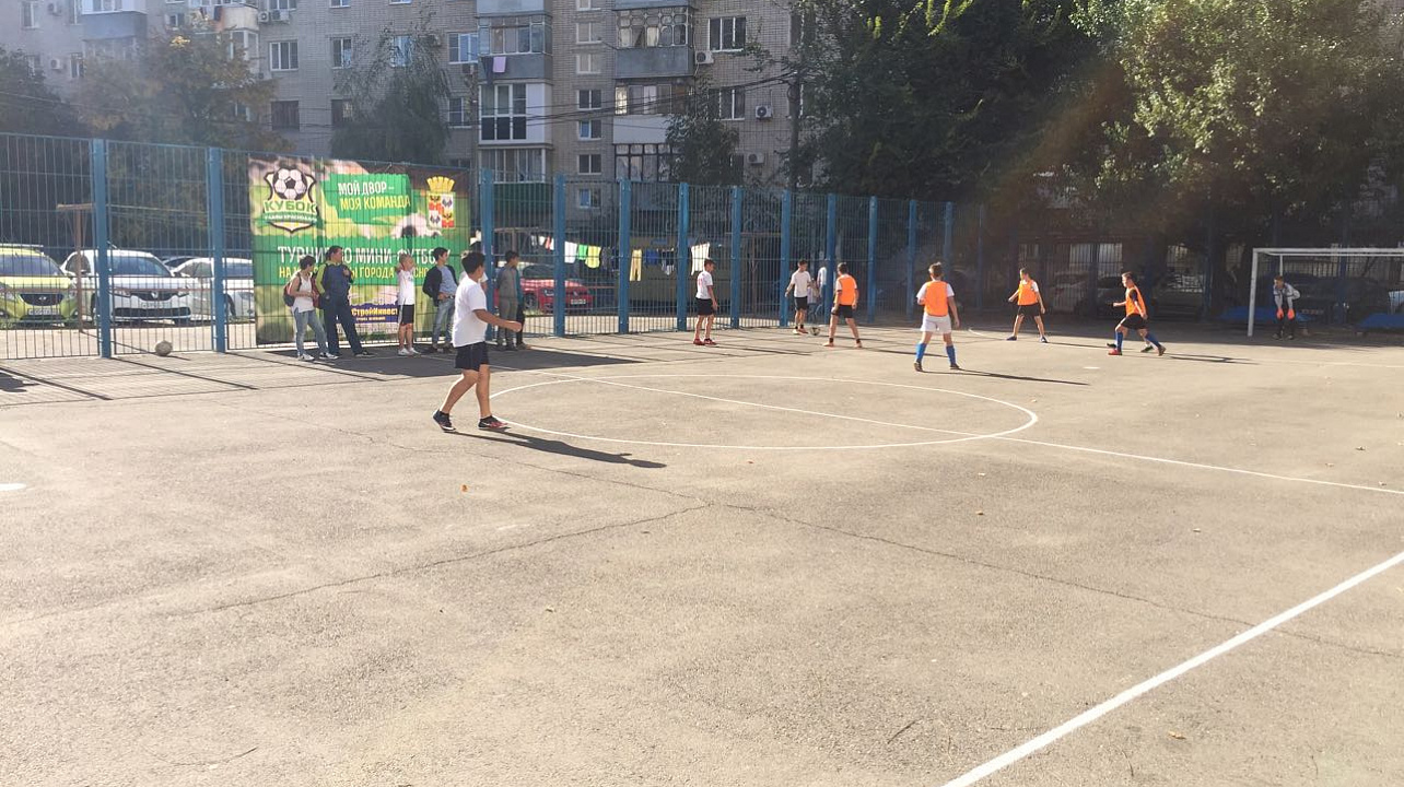 В Краснодаре продолжается турнир по мини-футболу на Кубок главы