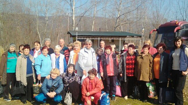 Актив общественности ТЦ № 20 отпраздновал Международный женский день на природе