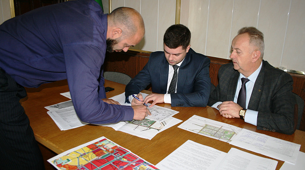 Способы улучшения транспортной инфраструктуры микрорайона «Большая Восточно-Кругликовская» обсудили в администрации Прикубанского округа