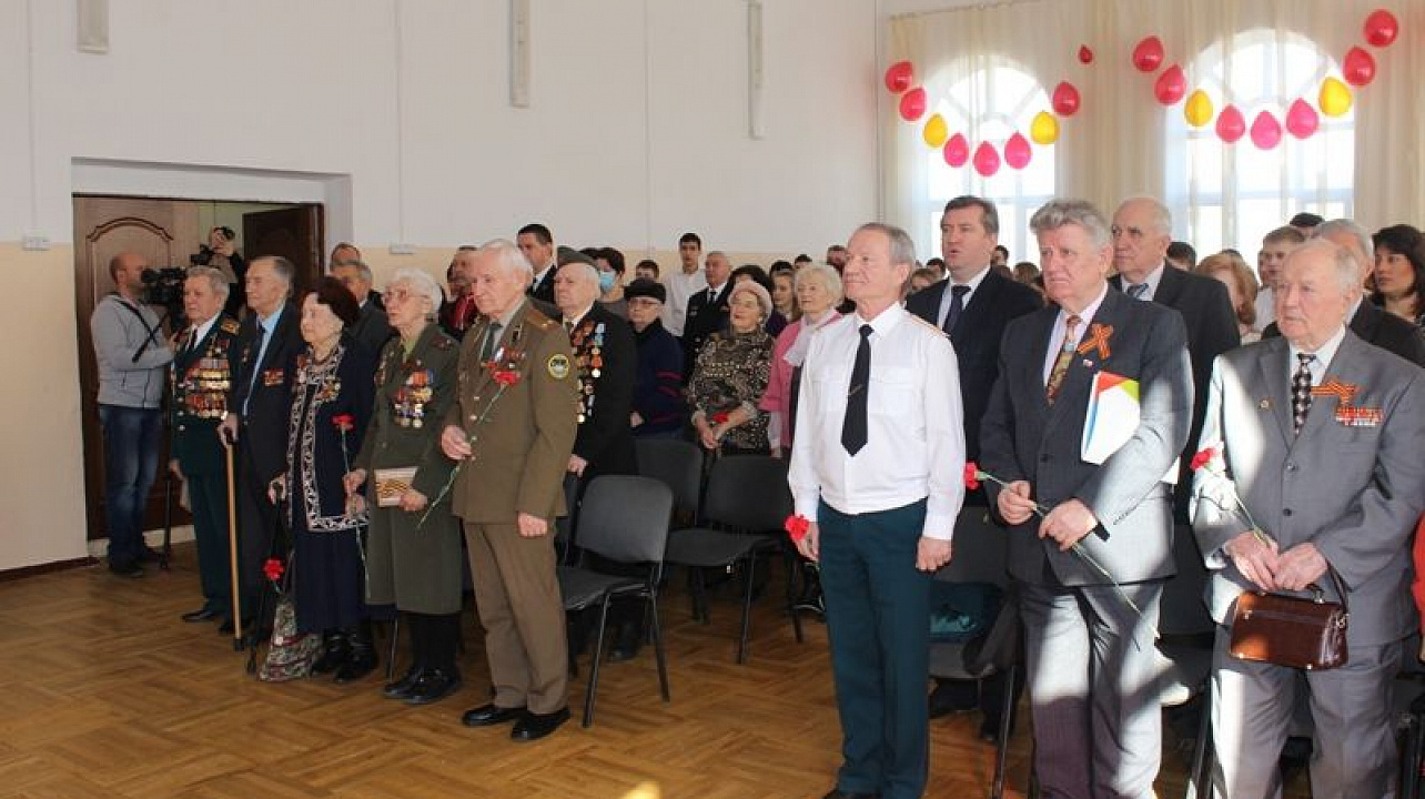Сегодня в Центральном округе чествовали участников Сталинградской битвы