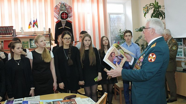 В гимназии № 3 прошли классные часы, посвященные Сталинградской битве