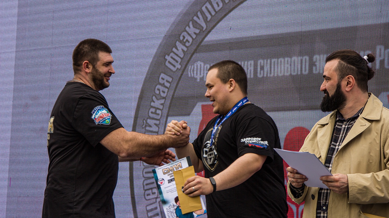 "Сила дворов": в Краснодаре выявляли самого сильного